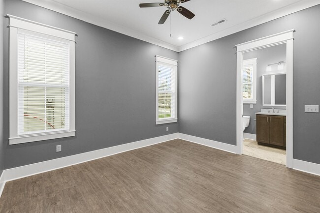 Building Photo - 1705 Double Oak Trl