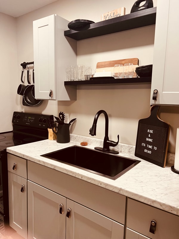 Building Photo - 303 Hill St