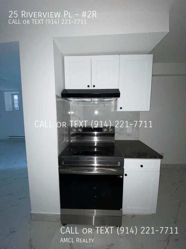 Building Photo - 25 Riverview Pl