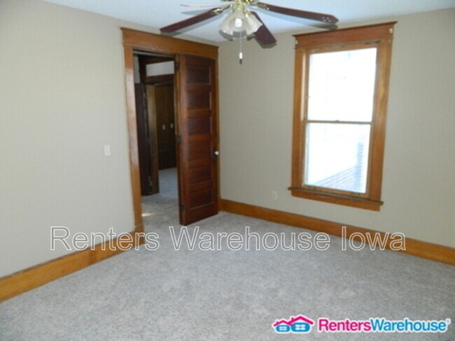 Building Photo - 1008 S Jefferson Way