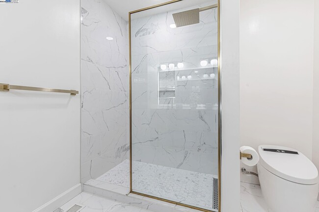 Building Photo - 1835 Cam Estrada