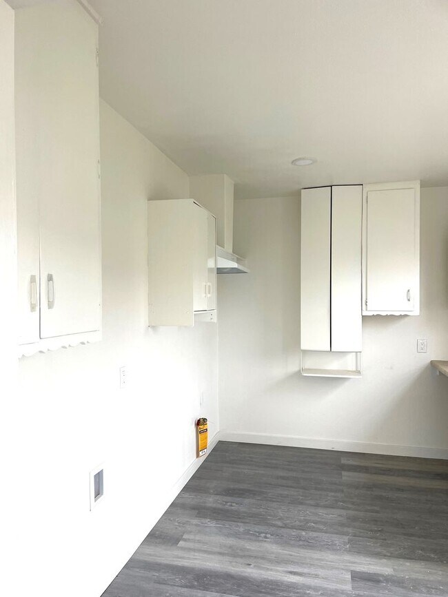 Building Photo - 467