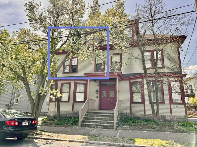 Building Photo - 4 Summit Ave