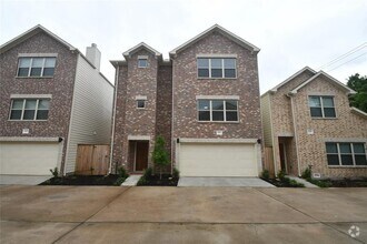 Building Photo - 11607 Main Ash Dr