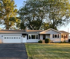 Building Photo - 3249 W Breese Rd