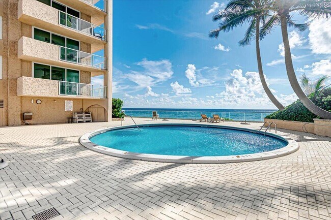 Building Photo - 5440 N Ocean Dr
