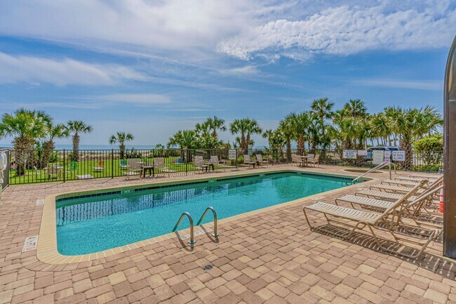 Building Photo - 2310 N Ocean Blvd