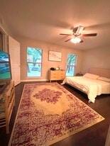 Building Photo - 3737 Hackberry Ln