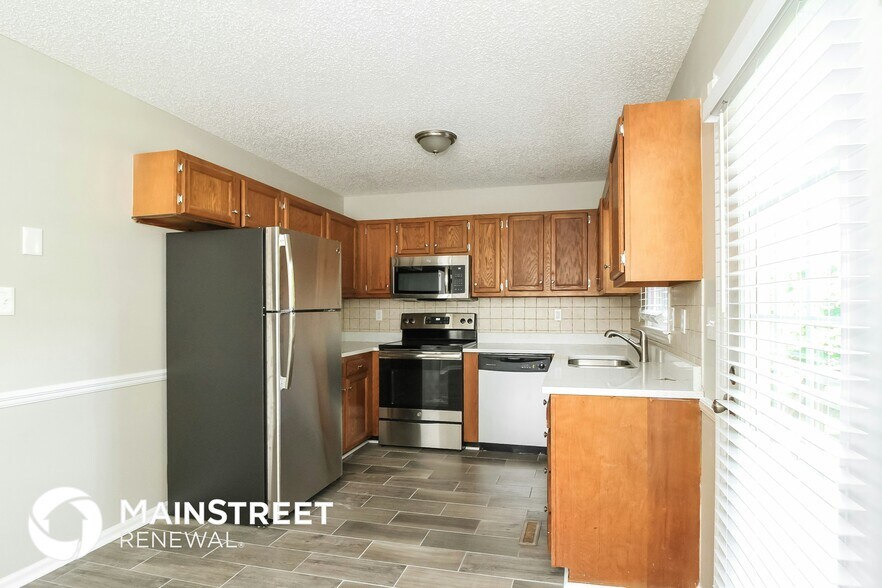 Building Photo - 1124 Ridgecliff Dr