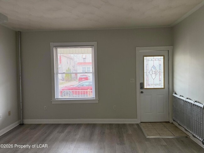 Building Photo - 178 S Sherman St