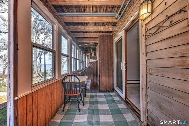 Building Photo - 1 Cora St