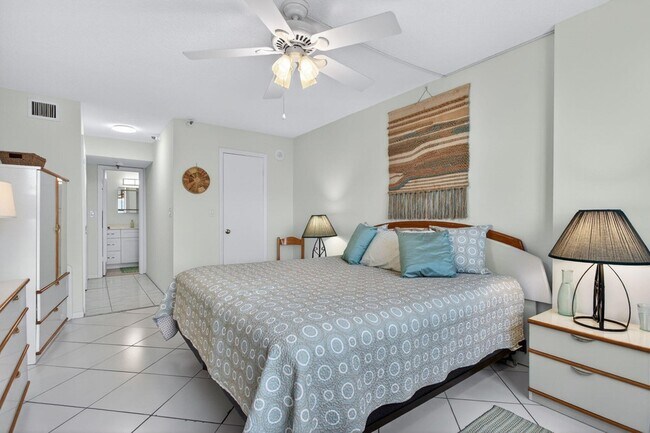 Building Photo - 1500 N Ocean Blvd