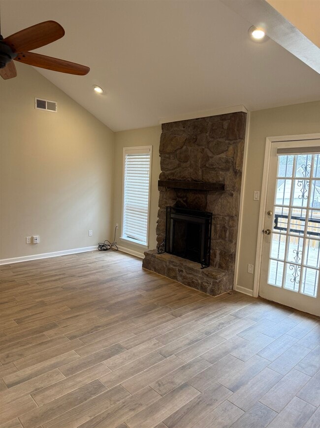 Building Photo - 8442 Farrah Ln