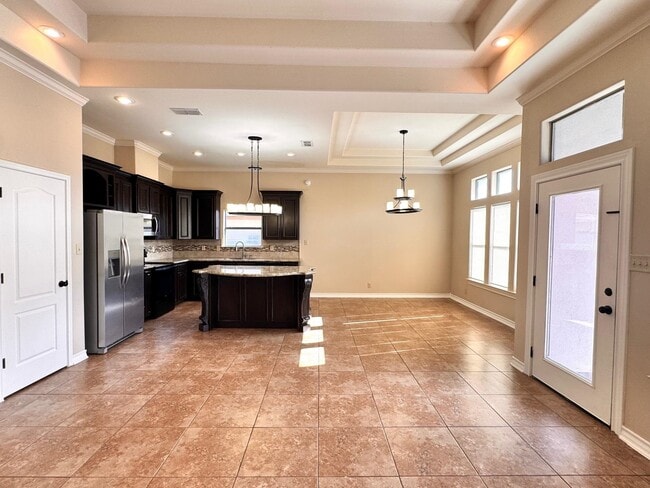 Building Photo - 512 Otero Dr