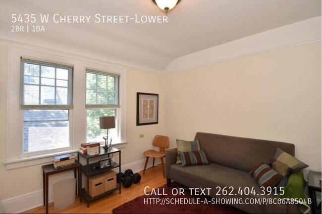 Building Photo - Two Bedroom Lower Duplex