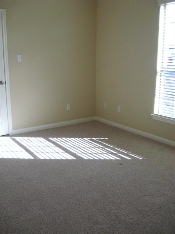 Building Photo - 12704 Venice Ln