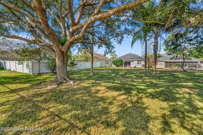 Building Photo - 1850 Emerald Green Cir