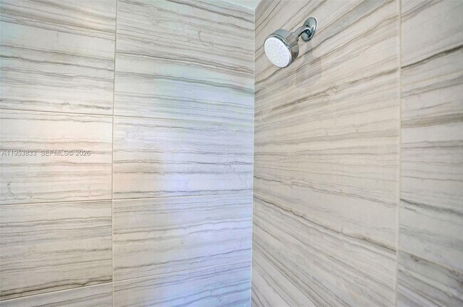 Building Photo - 301 Altara Ave