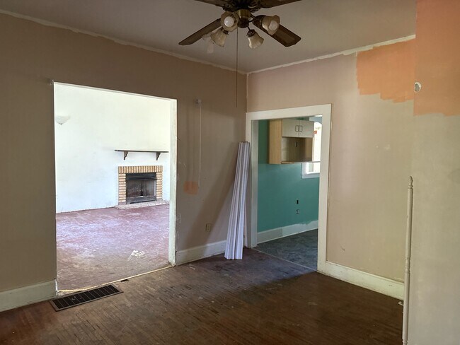 Building Photo - 1612 Morton St