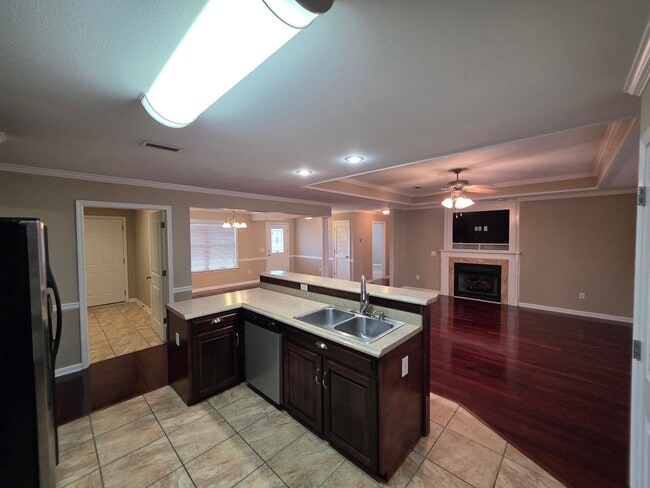 Building Photo - Available January!