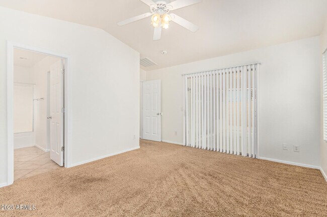 Building Photo - 2521 W Desert Spring Way