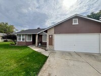 Building Photo - 10627 W Richey Dr