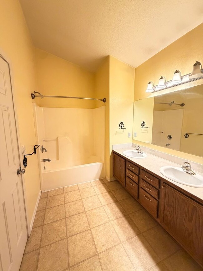 Building Photo - 34 Honer Loop