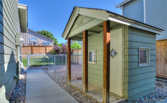 Building Photo - 1025 Brittany Way