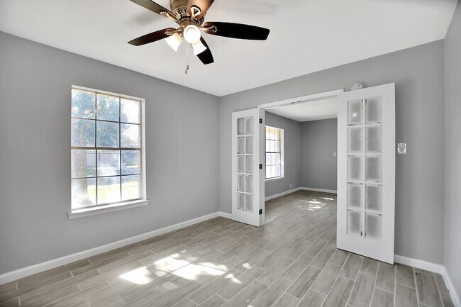 Building Photo - 1505 New Orleans St