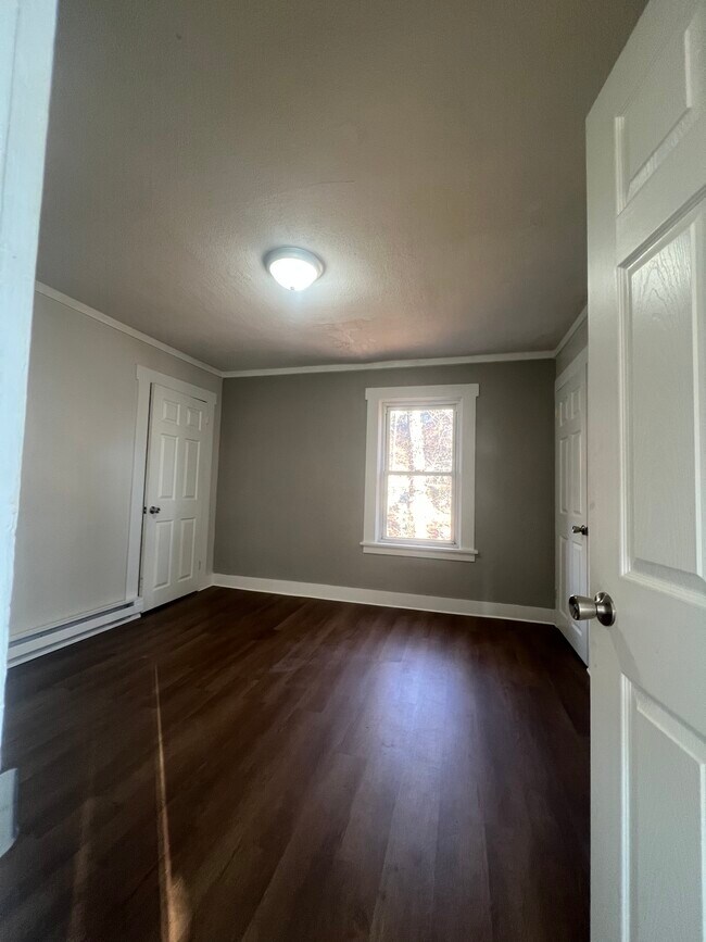 46 Grove St 46 Grove St Putnam CT 06260 Apartment Finder