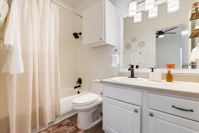 Building Photo - 12166 Metric Blvd