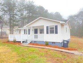 Building Photo - Fully Renovated 3bd/1ba House in Troutman close to lake, downtown Troutman, and even closer to I85