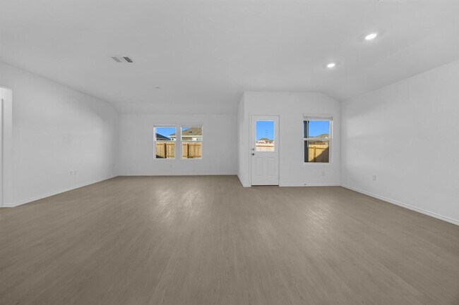 Building Photo - 209 Donnington Dr