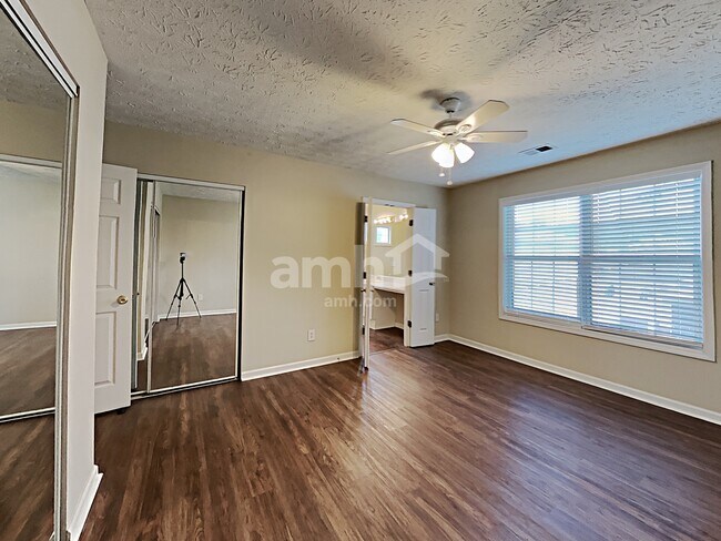 Building Photo - 164 Windcroft Cir NW