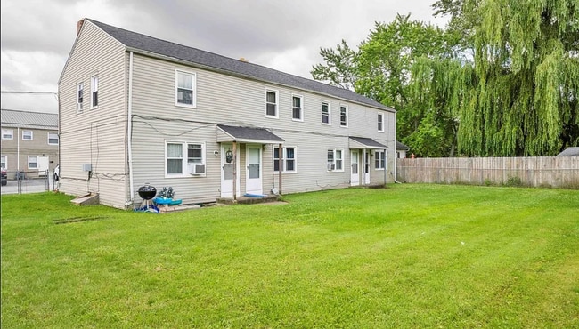 Building Photo - 48 Glenwood Ct