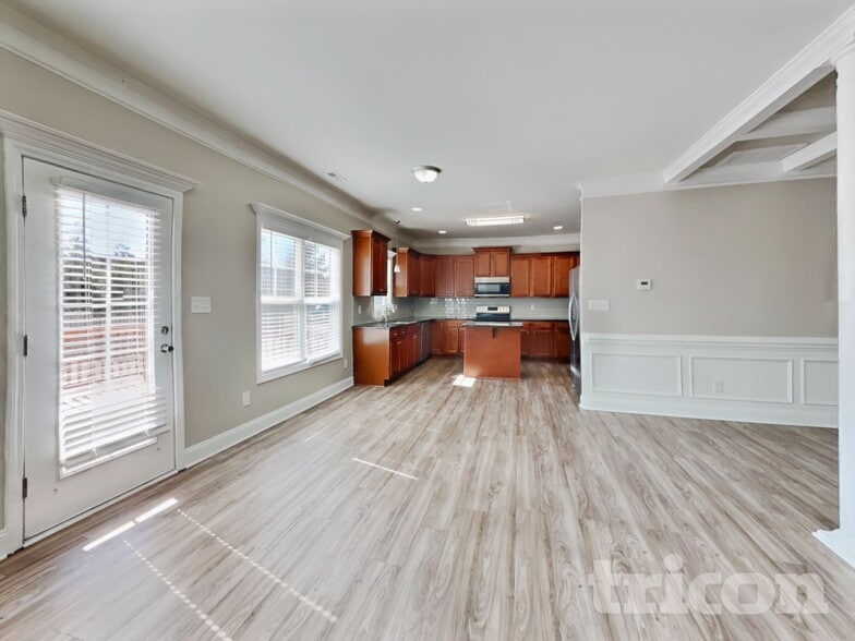 Building Photo - 401 Bruce Johnson Rd