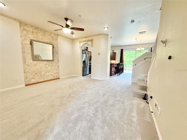 Building Photo - 204 Canterbury Bell Dr