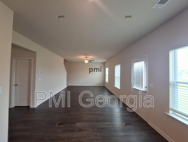 Building Photo - 110 Foley Dr