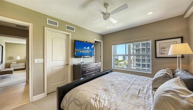 Building Photo - 650 Golden Gate Point