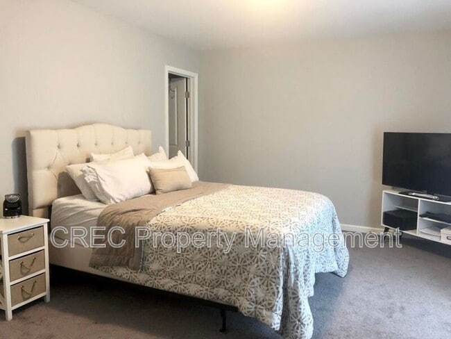 Building Photo - 1050 Lexi Ct