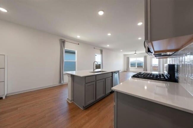 Building Photo - 10805 Meris Ln