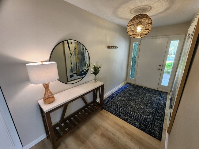 Building Photo - Gorgeous Hidden Lakes 3/2/2 Home