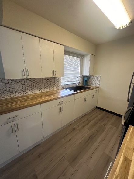 Building Photo - 8328 Cristobal Cir