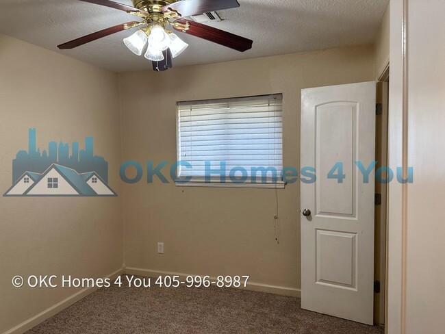 Building Photo - 3 Bedroom, 1 Bathroom Home in Bethany
