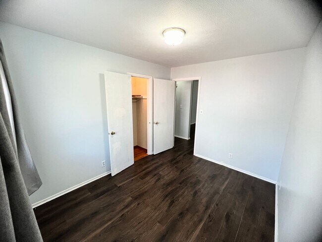 Building Photo - 109 Elliot