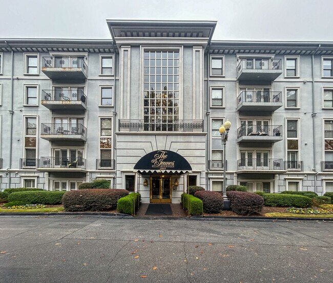 Building Photo - 3201 Lenox Rd NE