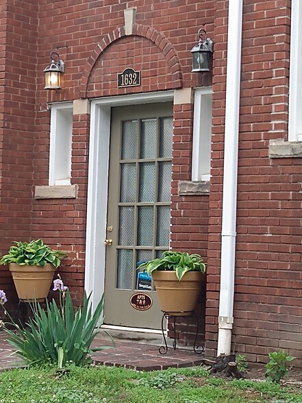 Front door - 1632 Virginia St E