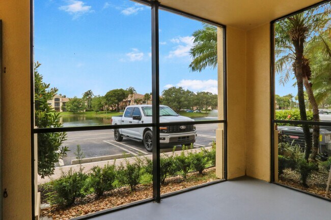 Building Photo - 3019 Alcazar Pl
