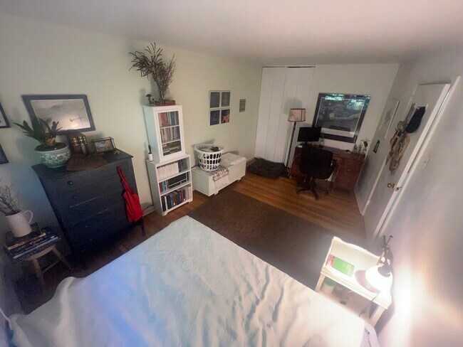 Master Bedroom - 5412 Hermit Ter