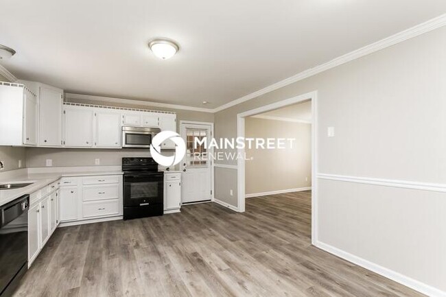 Building Photo - 101 St Martins Ln